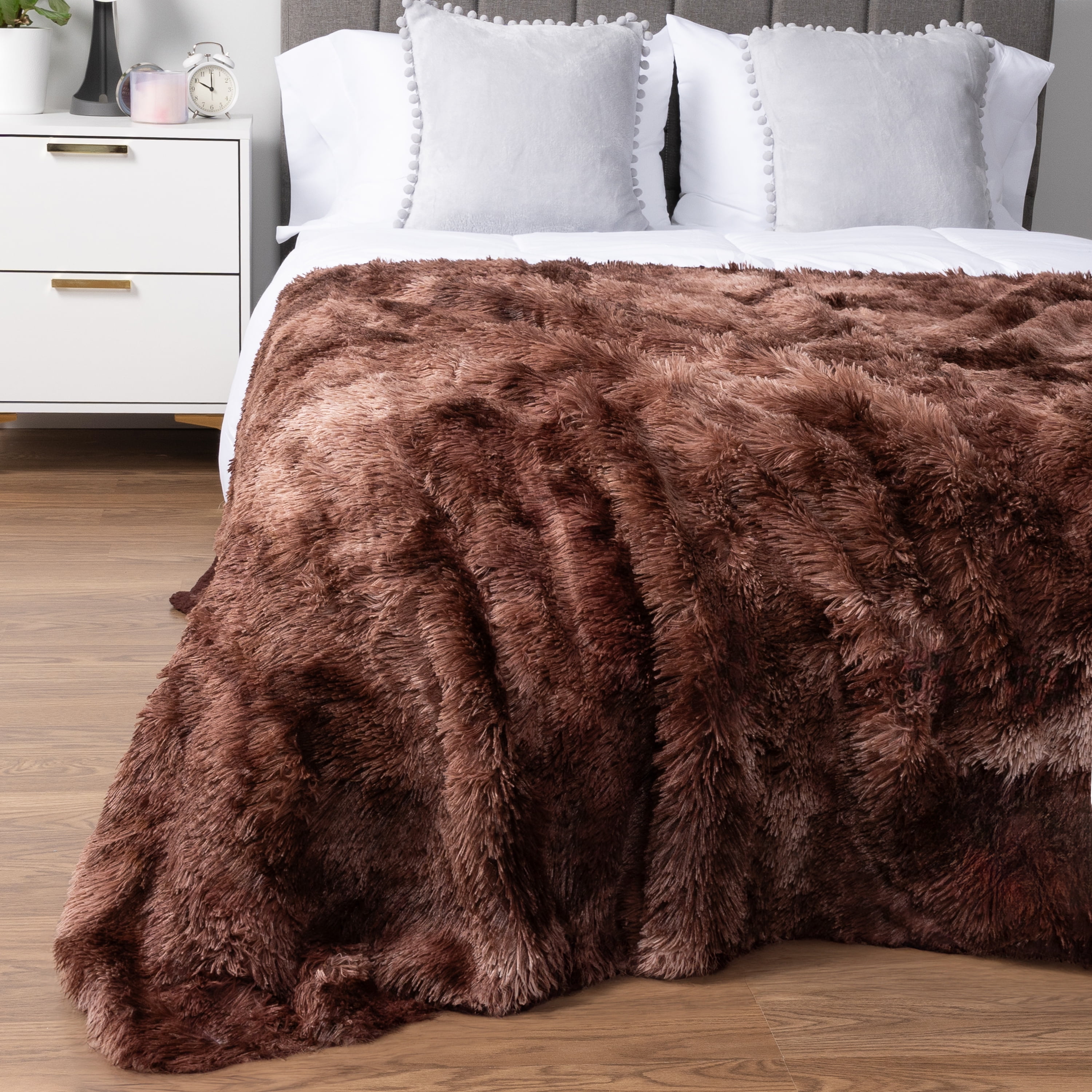 PAVILIA Brown Fluffy Throw Blanket for Couch, Twin Bed, Fuzzy Blanket for Women Men, Furry Plush Warm Blanket Bed Sofa, Super Soft Thick Faux Fur Sherpa Blanket Throw, Tie-Dye, 60x80