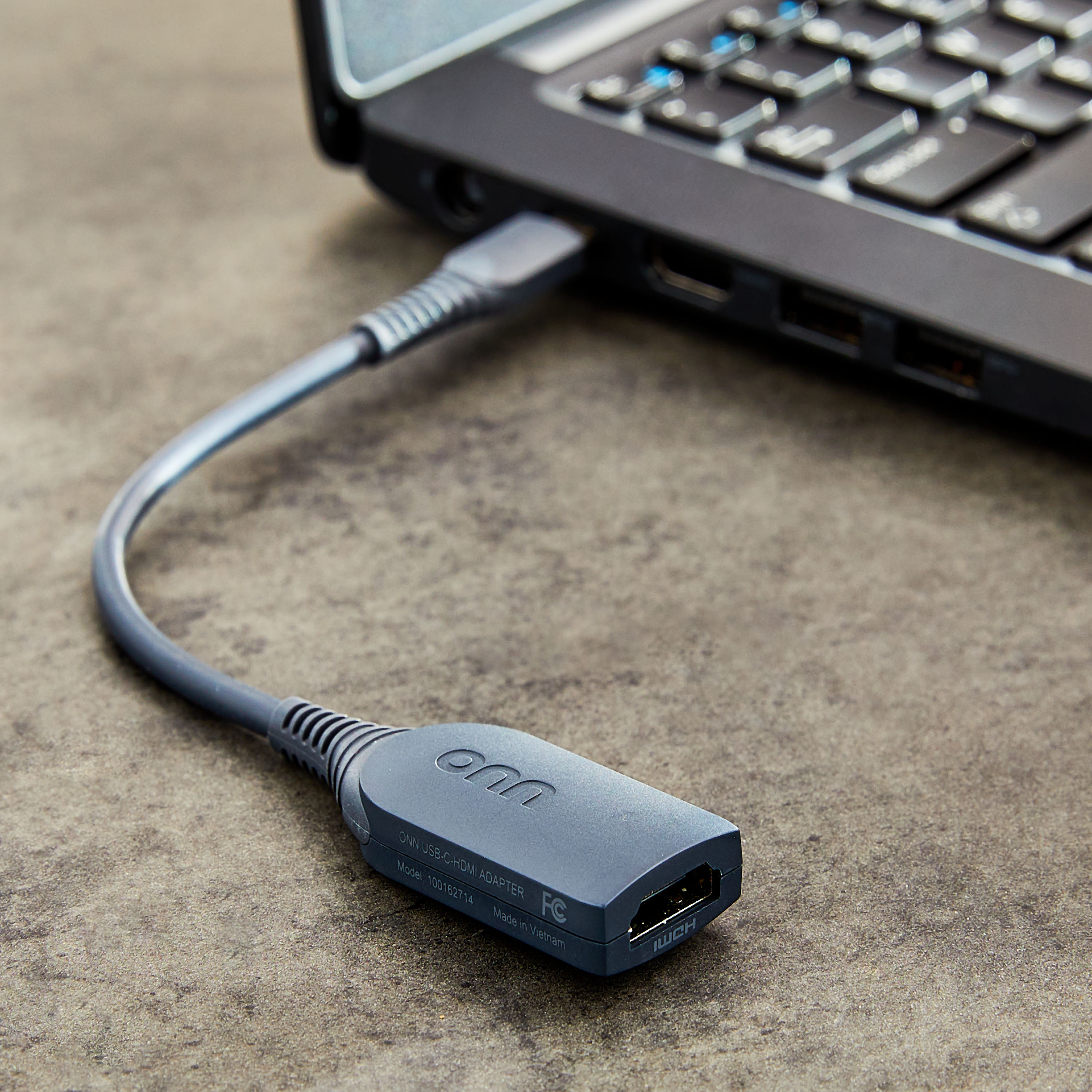 Adaptador onn USB-C a HDMI 3
