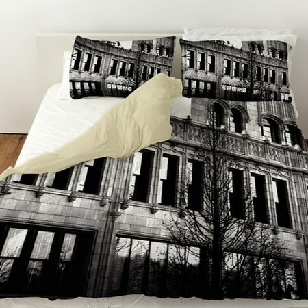 Manual Woodworkers & Weavers Urban Fa ade Duvet Cover