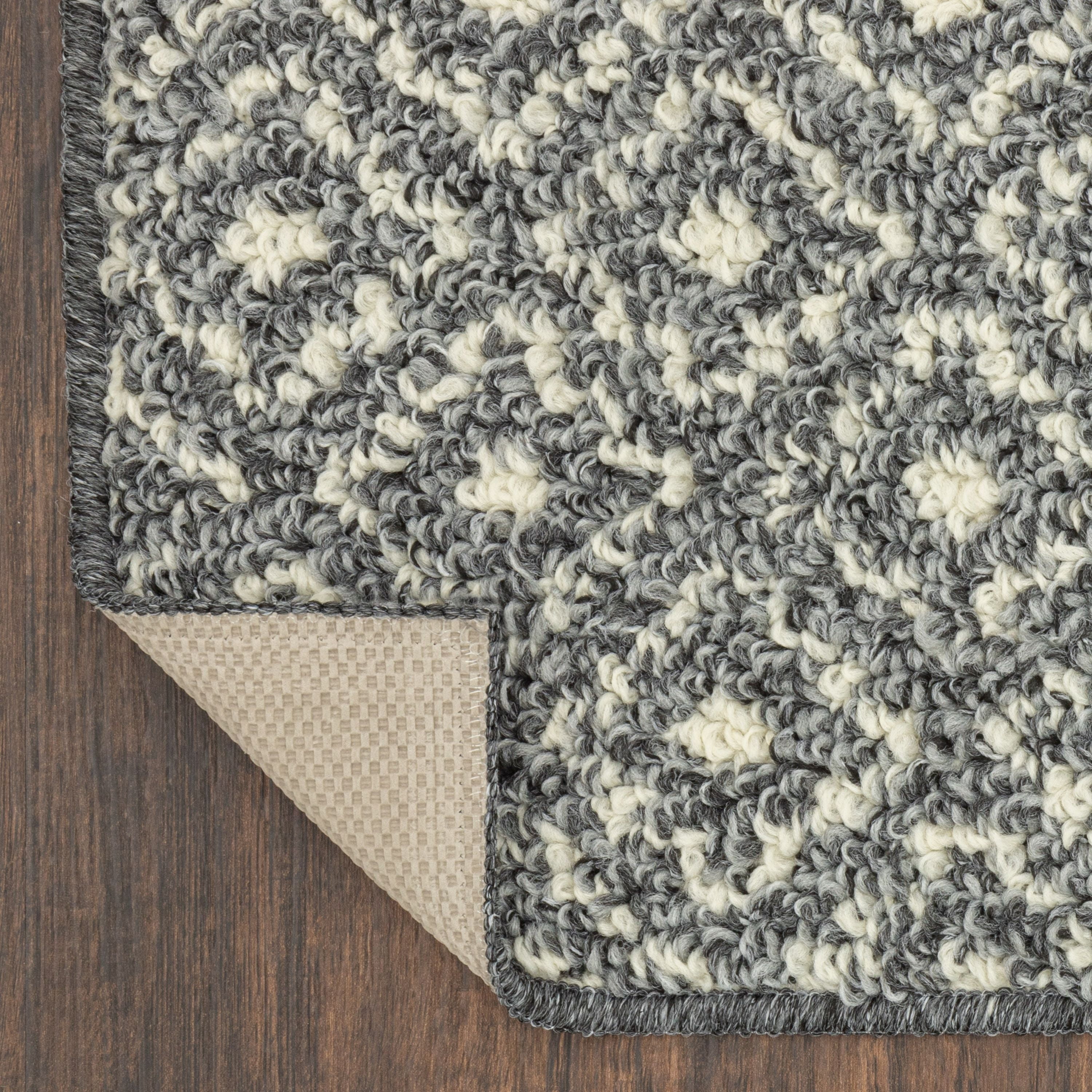 Mainstays Geometric Diamond Indoor Area Rug, Black Tonal, 5'x7', Skid-Resistant