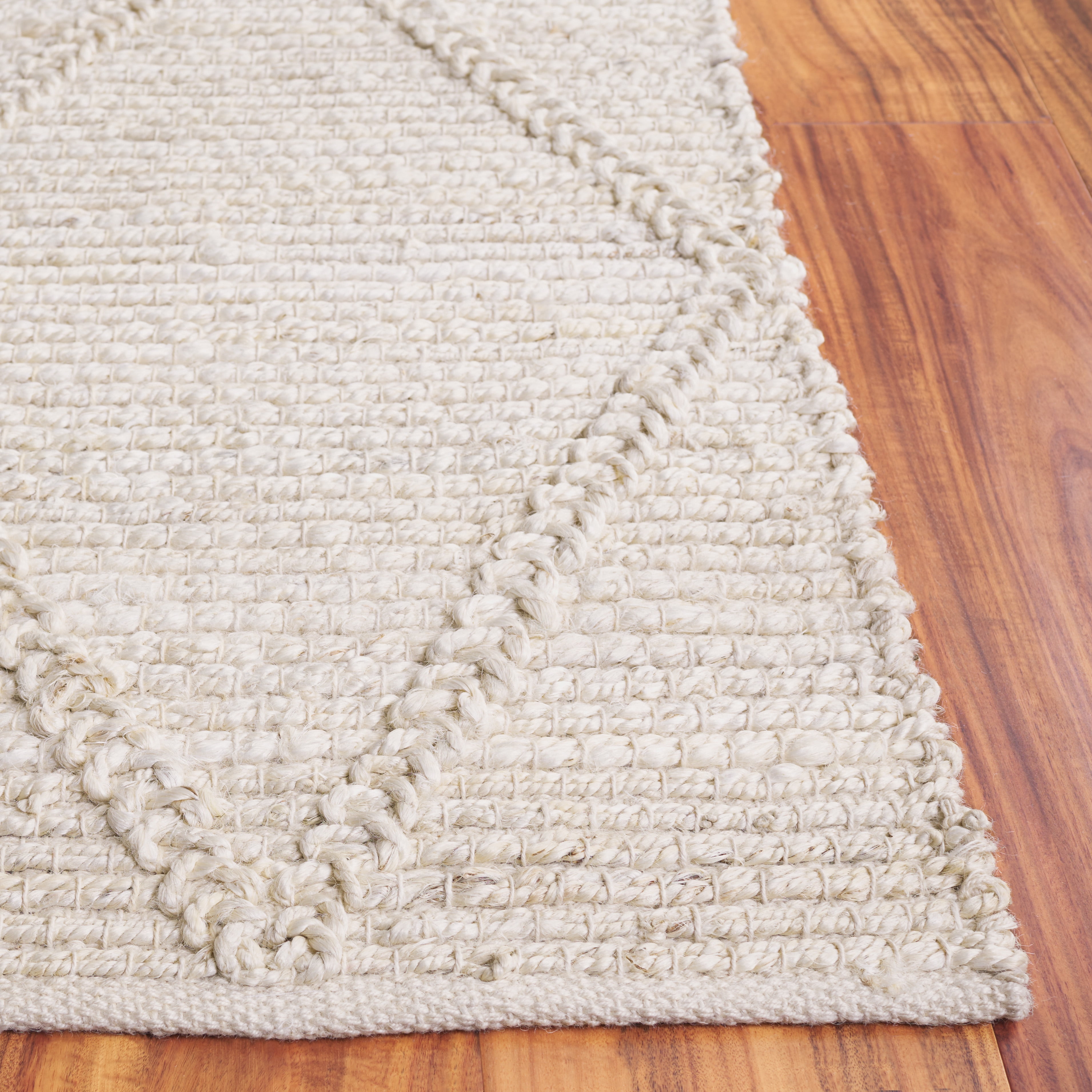 SAFAVIEH Martha Stewart Natural Fiber Diamond Area Rug, Natural, 4' x 6'