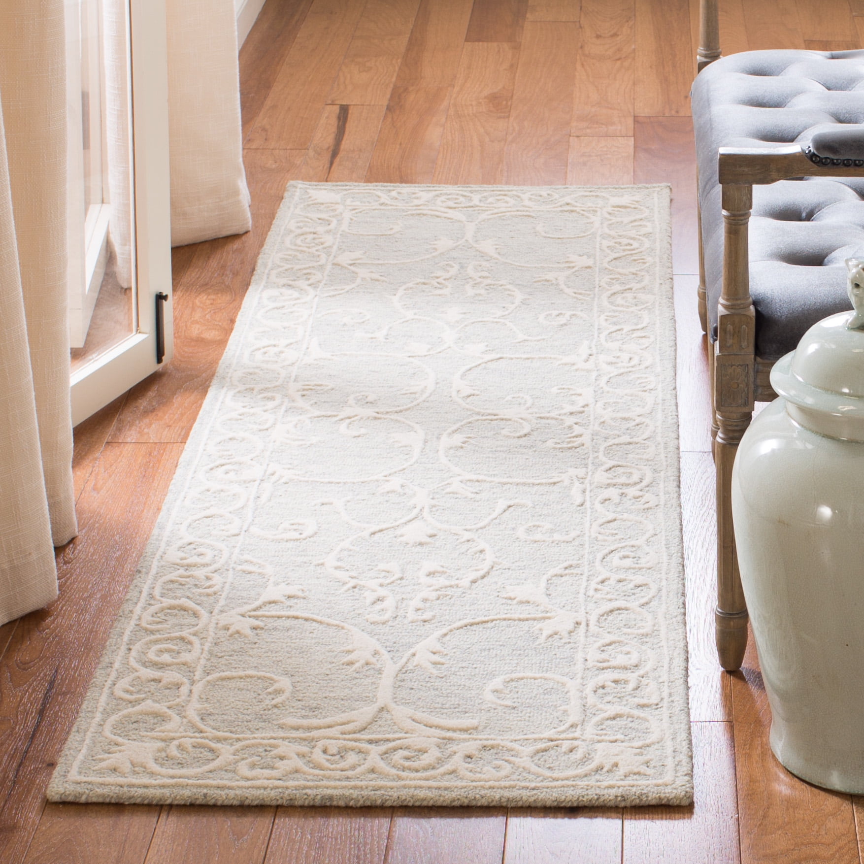 SAFAVIEH Micro-Loop Asteria Oriental Runner Rug, Light Grey/Ivory, 2'3" x 9'