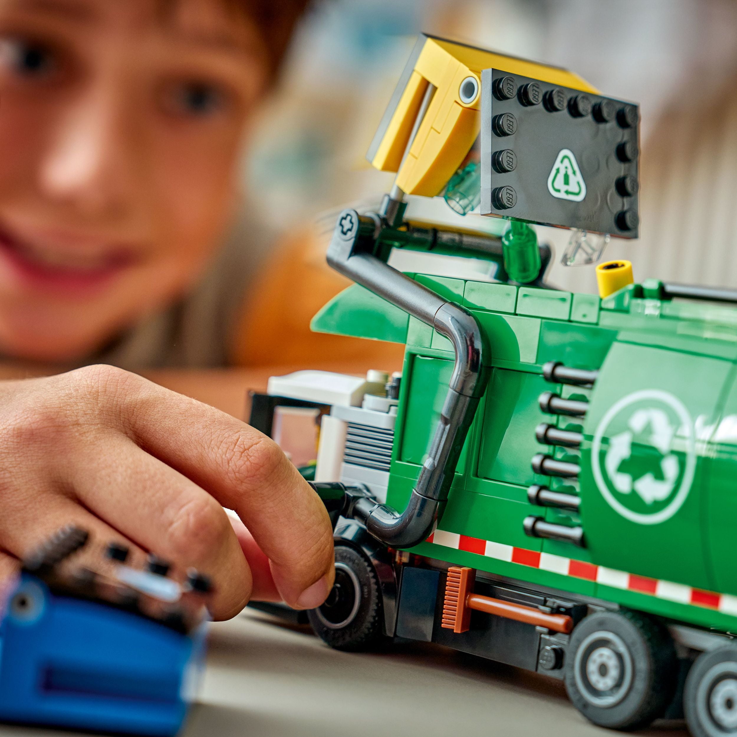 LEGO City Le camion de recyclage – Camion jouet pour enfants 60495