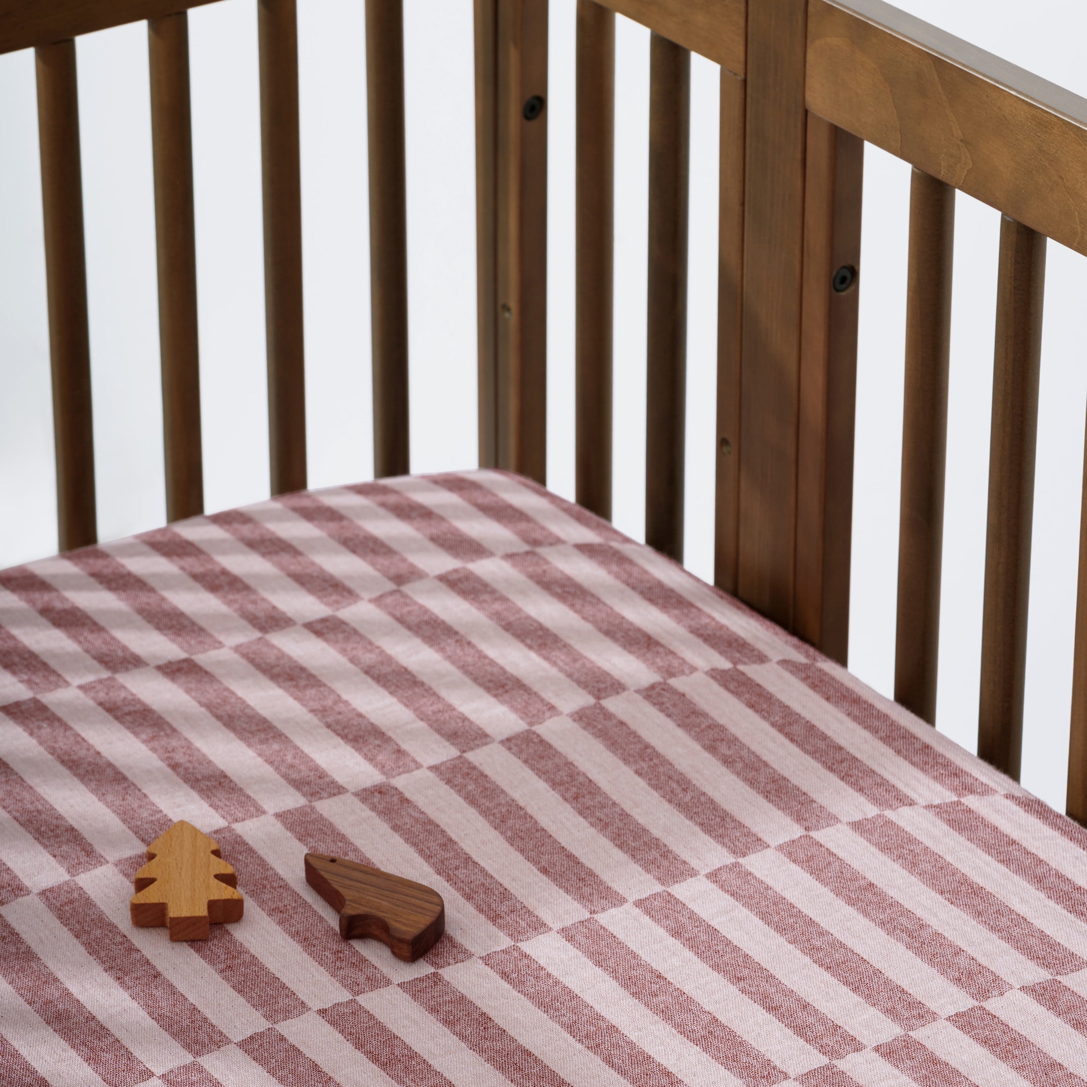Babyletto Crib Sheet in GOTS Certified Organic Muslin Cotton