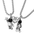 thumbnail image 2 of Pendentif Astronaute, Cool Couples Colliers pour l'Amitié, 2 of 8