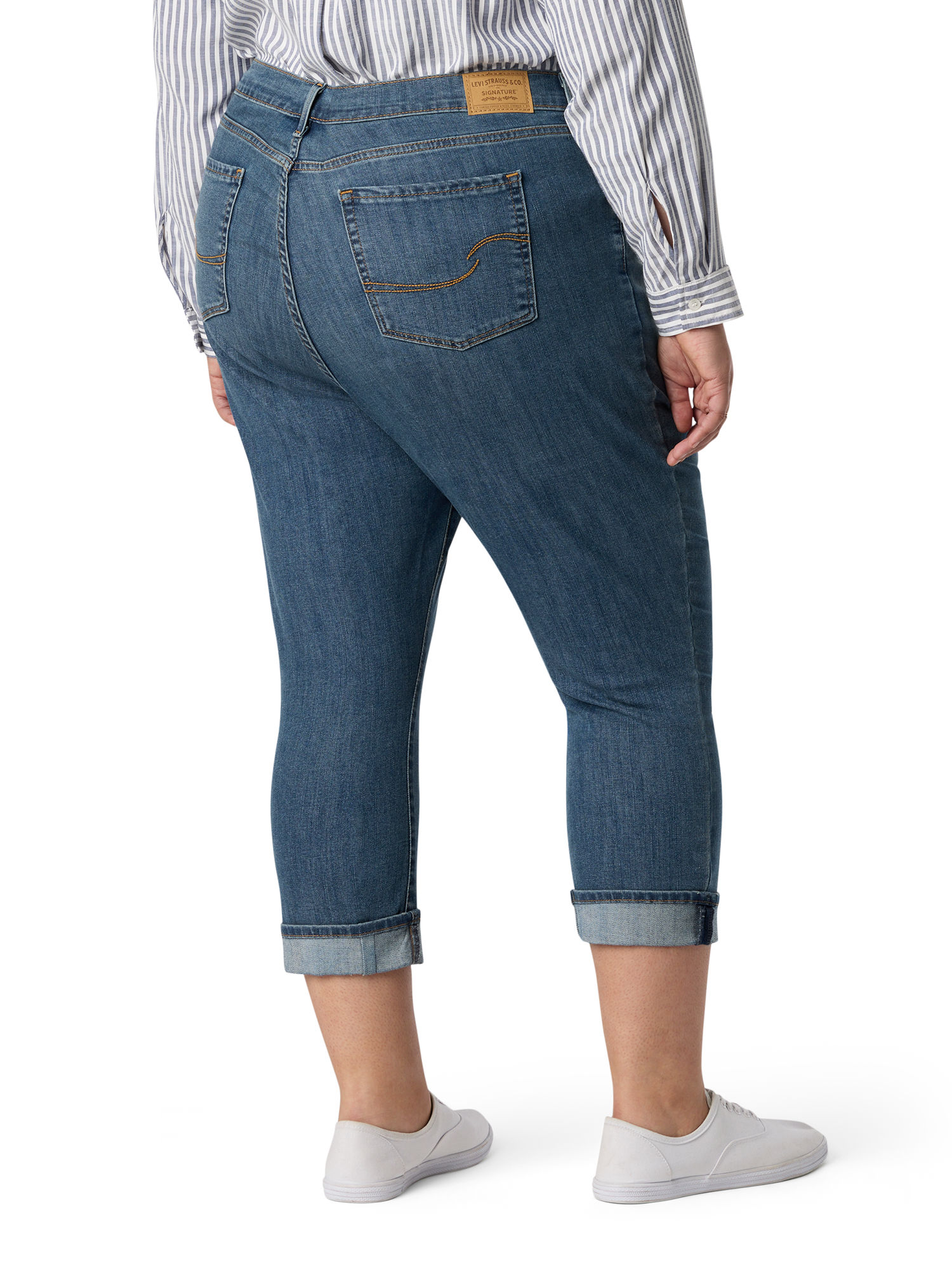 Levi Strauss Signature Women's Mid Rise Capri