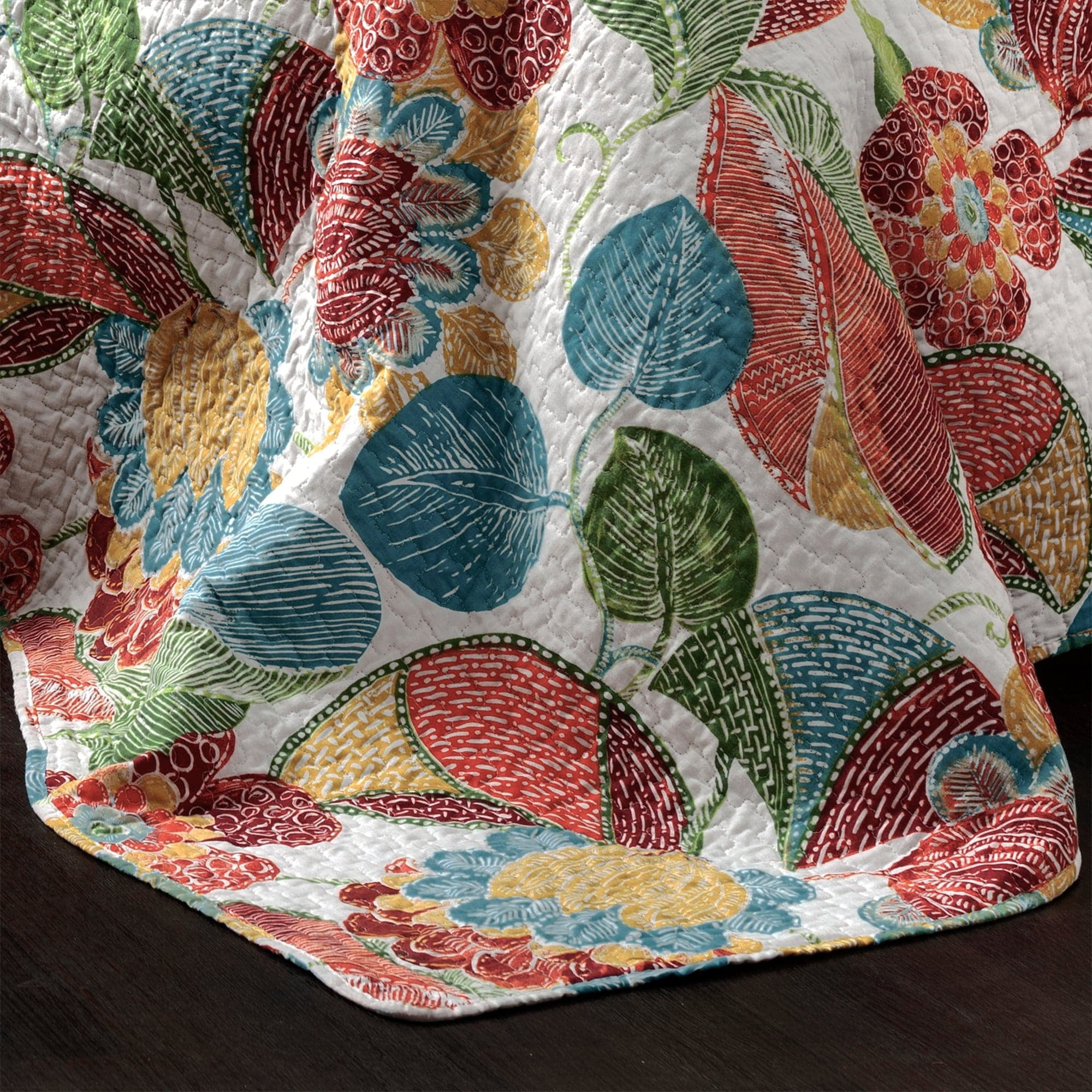 Lush Decor Layla Floral Cotton Lightweight Reversible Quilt, King, Yellow/Gray, 3-pc set includes: 1 Quilt, 2 Pillow Shams