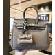 thumbnail image 4 of Mini bolso de platino con colgante para auriculares Bluetooth, bolso para pintalabios, bolsa de almacenamiento para cambiar, llavero de coche, adornos, 4 of 6