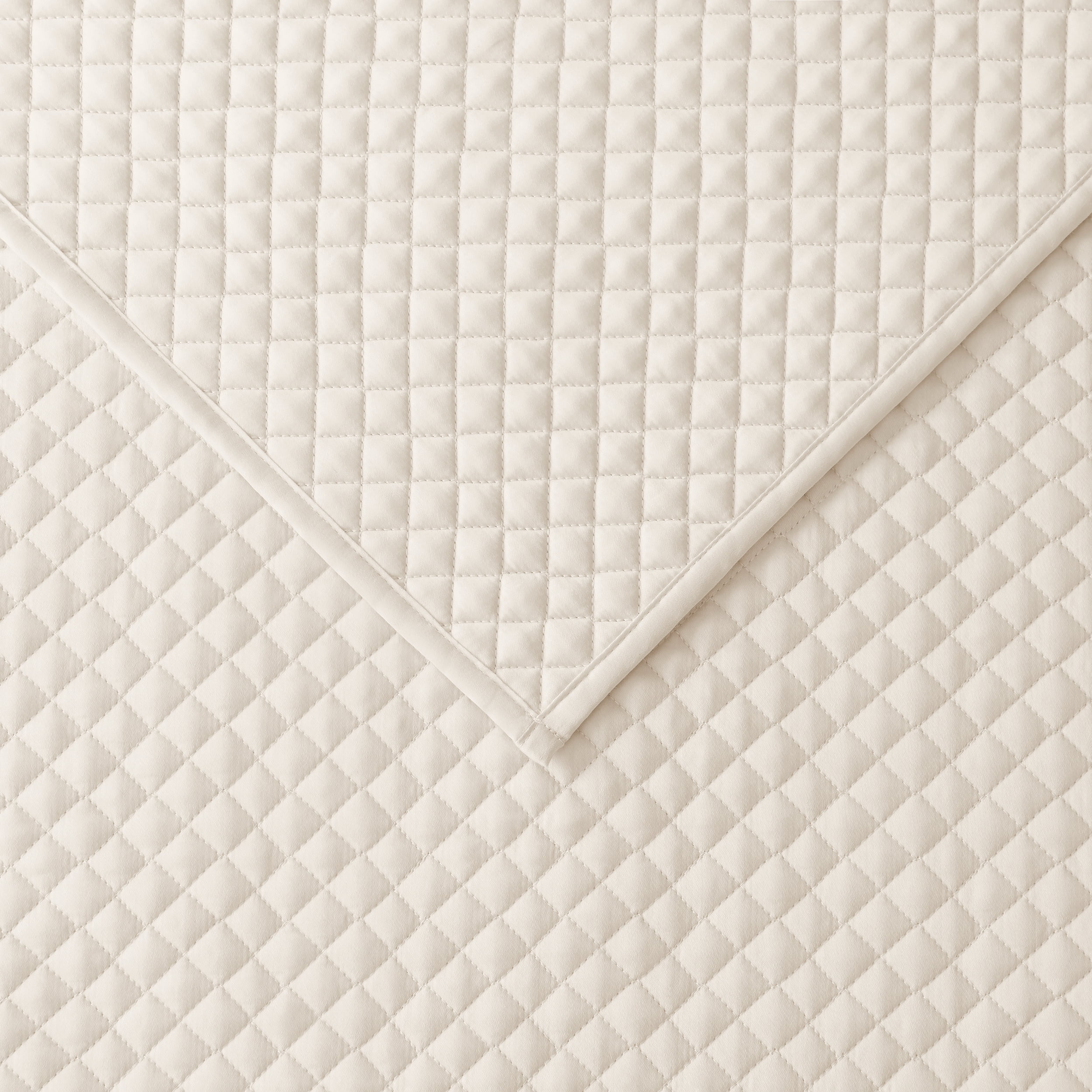 Wamsutta 1846 Cotton Tencel 3-Piece Gardenia Diamond Stitch Quilt Set, King