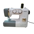thumbnail image 1 of Máquina Recta Casera Portatil Sirius Fy300 Blanca con dorado, 1 of 5