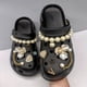 thumbnail image 3 of Accesorios para zapatos Hebilla para zapatos Juego de cadena de diamantes de imitación de metal con perlas Hebilla decorativa con forma de flor para zapatos, 3 of 6