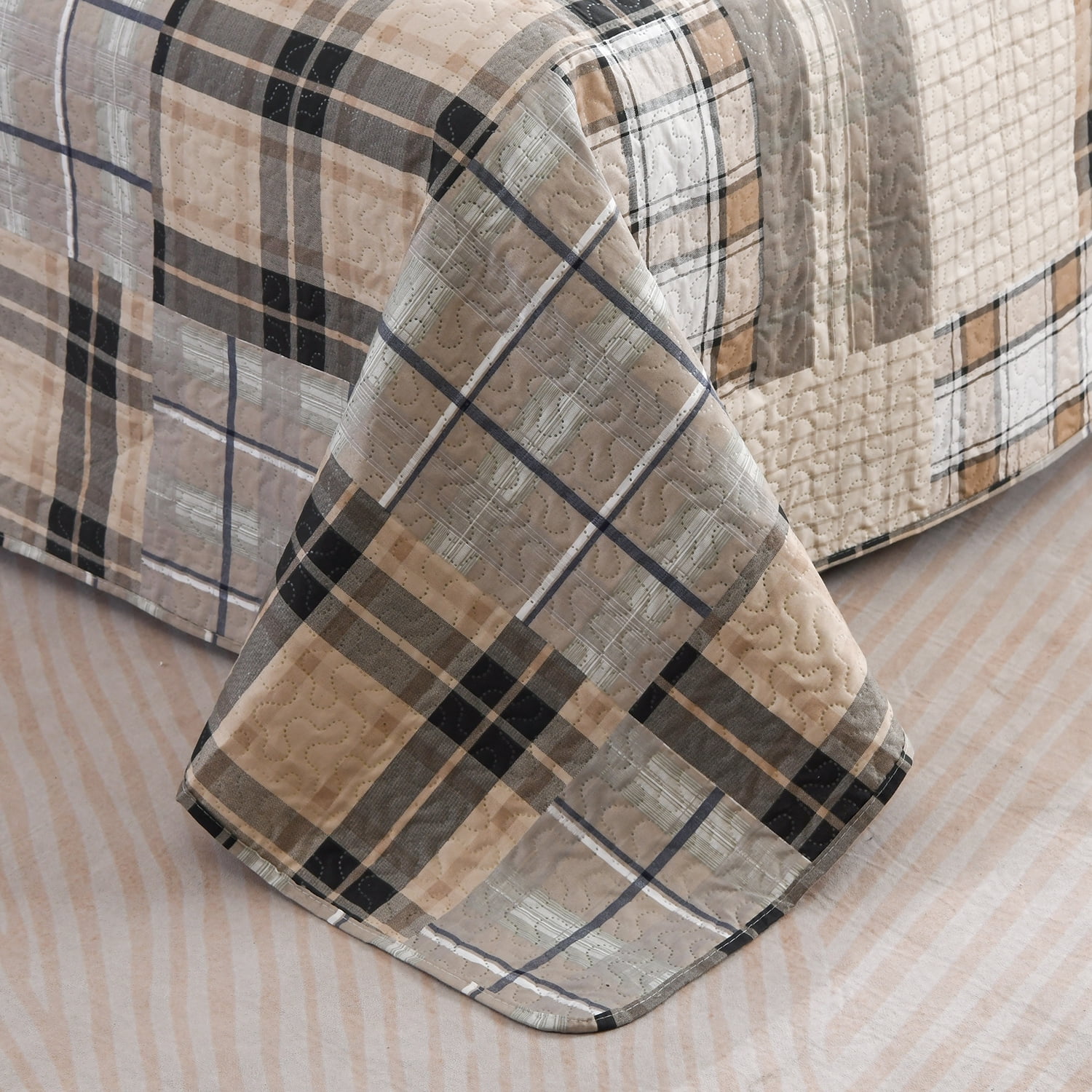 Kebury Plaid Quilt Set King Size Microfiber Ultra Soft Bedspread Ligthtweight Bedding Brown Coffee Quilt Coverlet Collection for Bedroom (1 Quilt, 2 Pillow Shams)