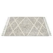 Mainstays Diamond Microfiber Plush Non-Skid Indoor 30 x 45 Accent Rug with Fringe - Grey/Ivory