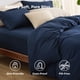 thumbnail image 3 of Juego de ropa de cama Bedsure con funda de edredón y sábana ajustable queen azul, 3 of 8