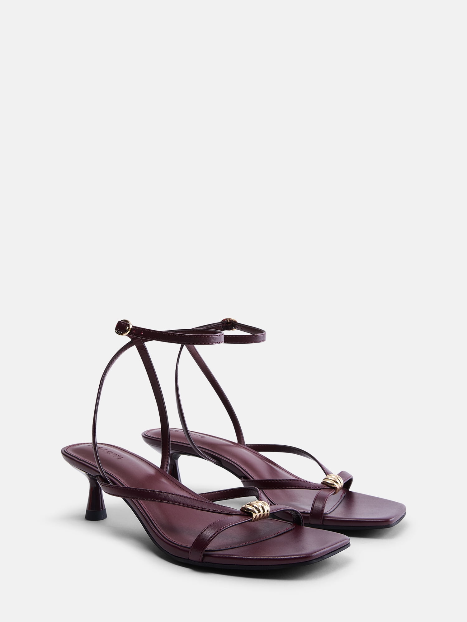 Scenario Women's Strappy Heels with Metal Ornament