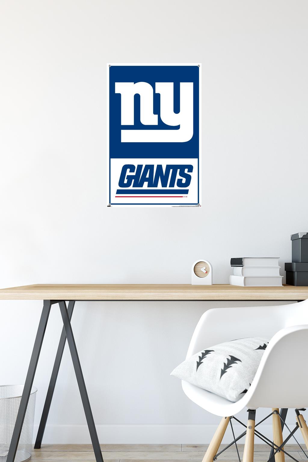 NFL New York Giants - Logo 21 Wall Poster with Pushpins, 14.725" x 22.375"