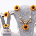thumbnail image 3 of Conjuntos de joyería de aleación para mujer, 4 Uds., collar de girasol/pendiente/anillo/pulsera (oro), 3 of 4