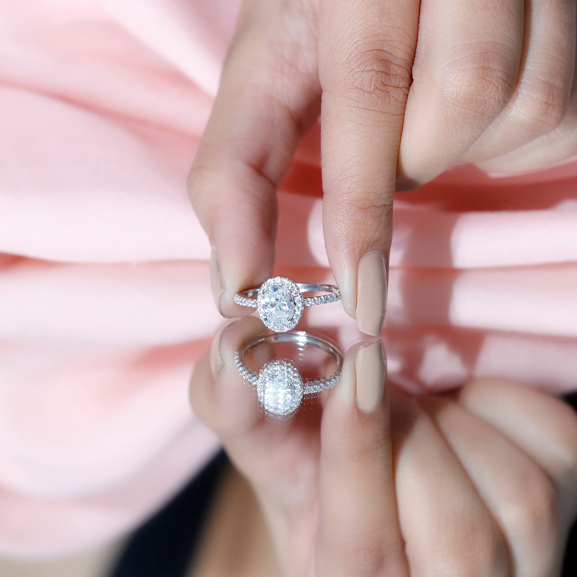 Rosec Jewels Classic Cubic Zirconia Halo Engagement Ring for Women, 14K White Gold, US 12.00