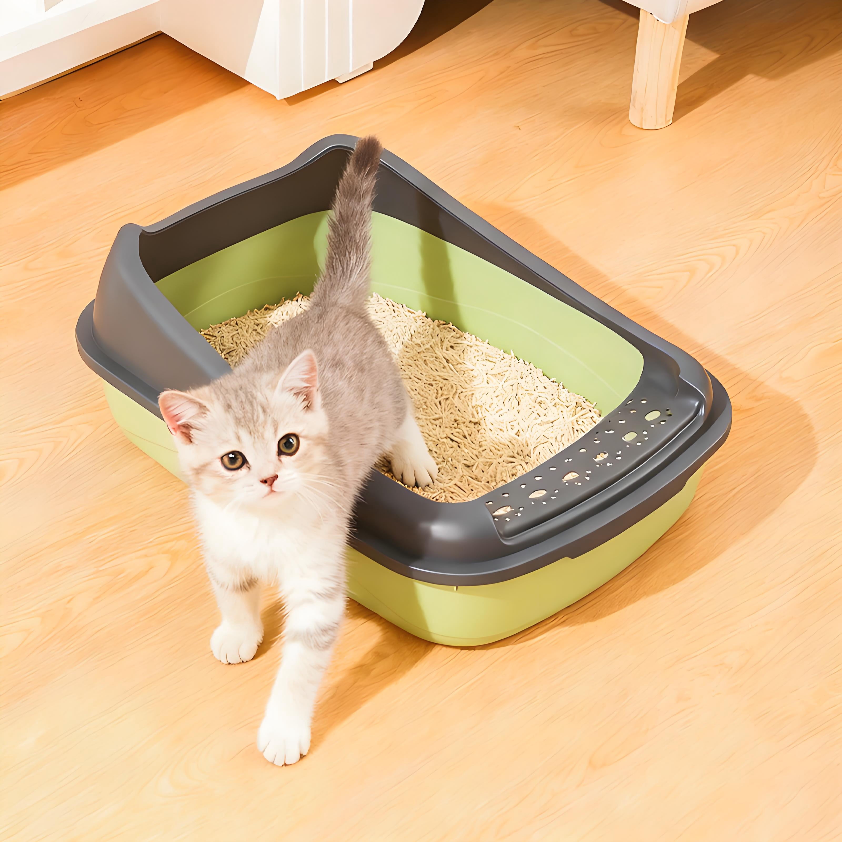 COMIART PP Material Semi - Enclosed Large Cat Litter Box Anti - Splash Cat Toilet Pet Supplies (Cream + Cream Yellow,Large Cat Litter Box)