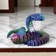 thumbnail image 5 of Juguete de mano de serpiente impreso en 3D con articulaciones totalmente móviles | Figura decorativa de plástico realista | Morado, rojo, azul, amarillo y blanco, 5 of 6