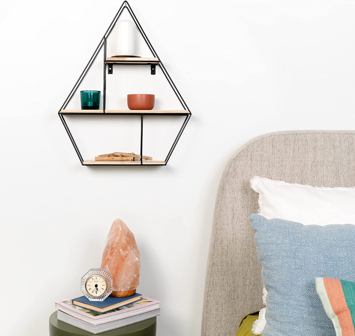 Greenco Entryway Wall-Mounted Floating Shelf with Wooden Peg Style