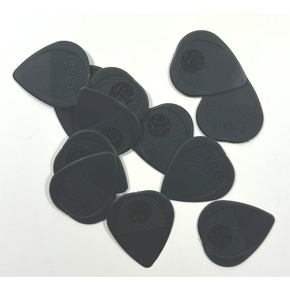 Fred Kelly Guitar Picks Flat Nylon Light Textured Grip 12 Picks