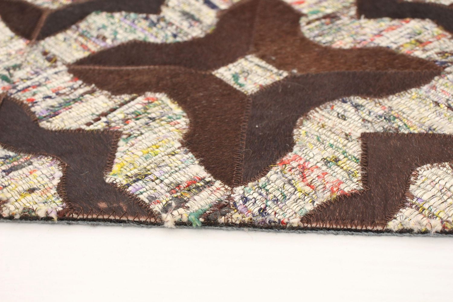 ECARPETGALLERY 4'11" x 6'5" Contemporary Cowhide Patchwork Handmade Area Rug for Living Room, Dining Room and Bedroom in Brown