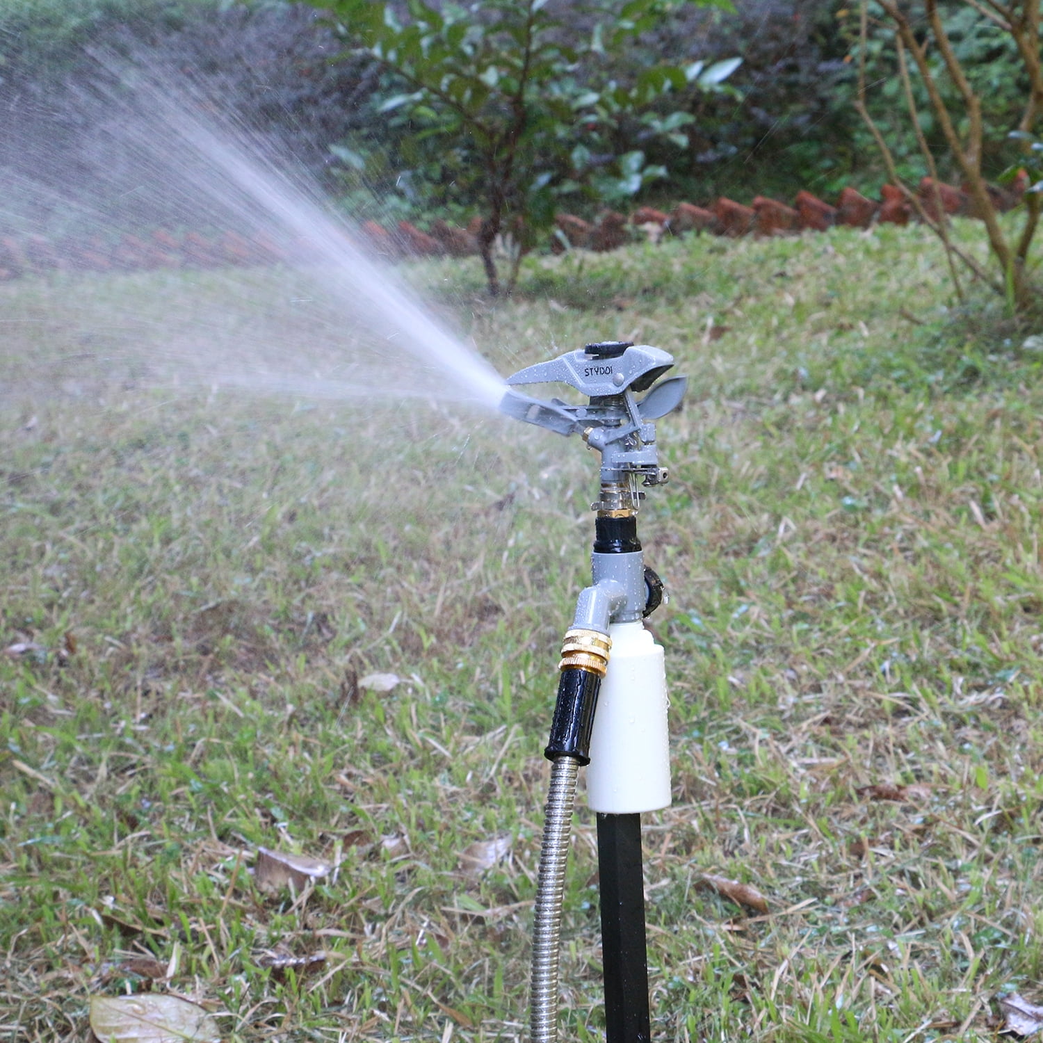 STYDDI T-Post Fence Sprinkler, Zinc-alloy Impulse Sprinkler Head on Fence T-Post Base with Flow Through, Metal Impact Sprinkler with Great Adjustability