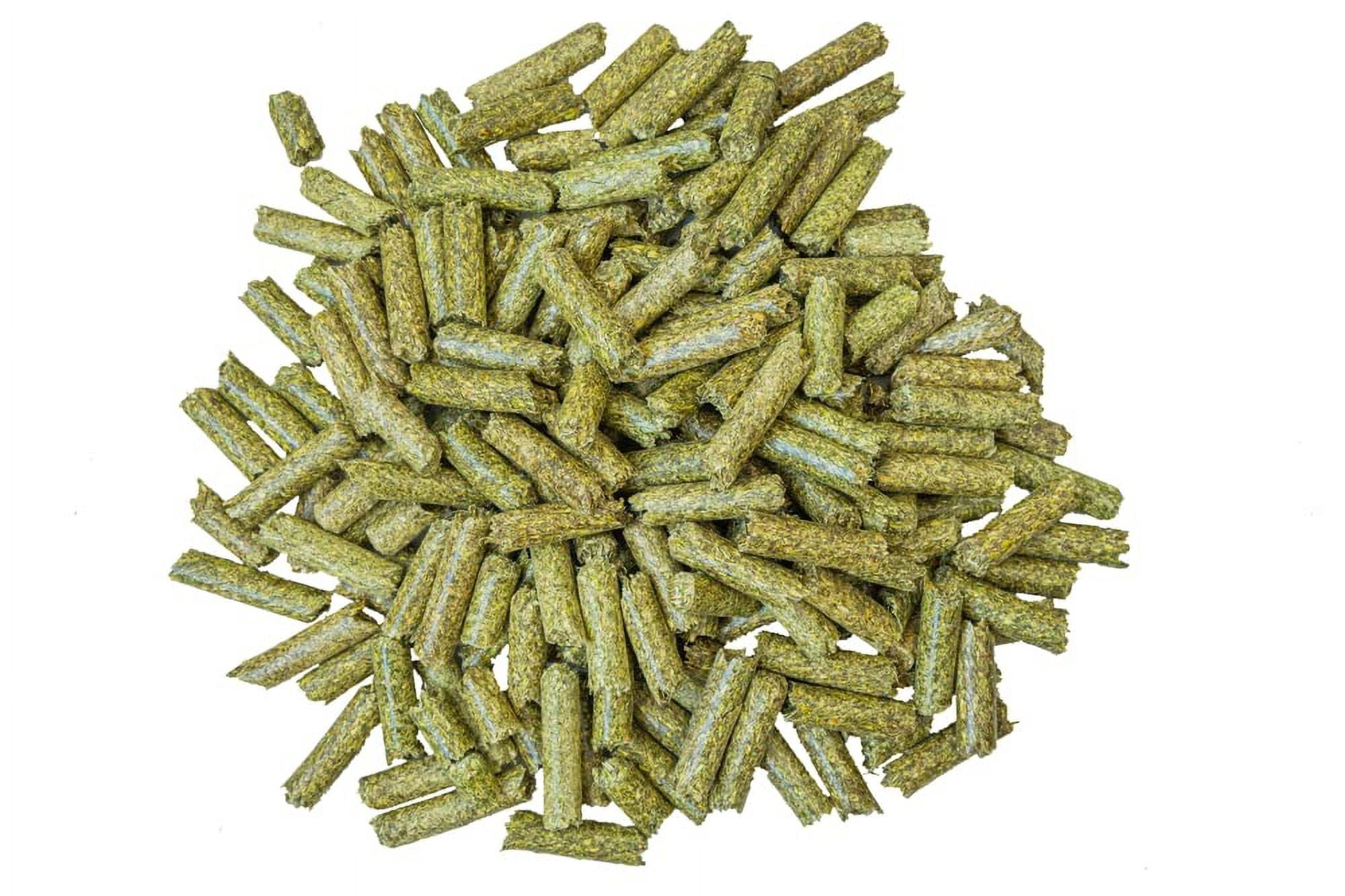 CZ Grain Alfalfa Pellets for Feeding - Guinea Pigs, Rabbits, Birds and More Small Animal Pets (5 Pounds)