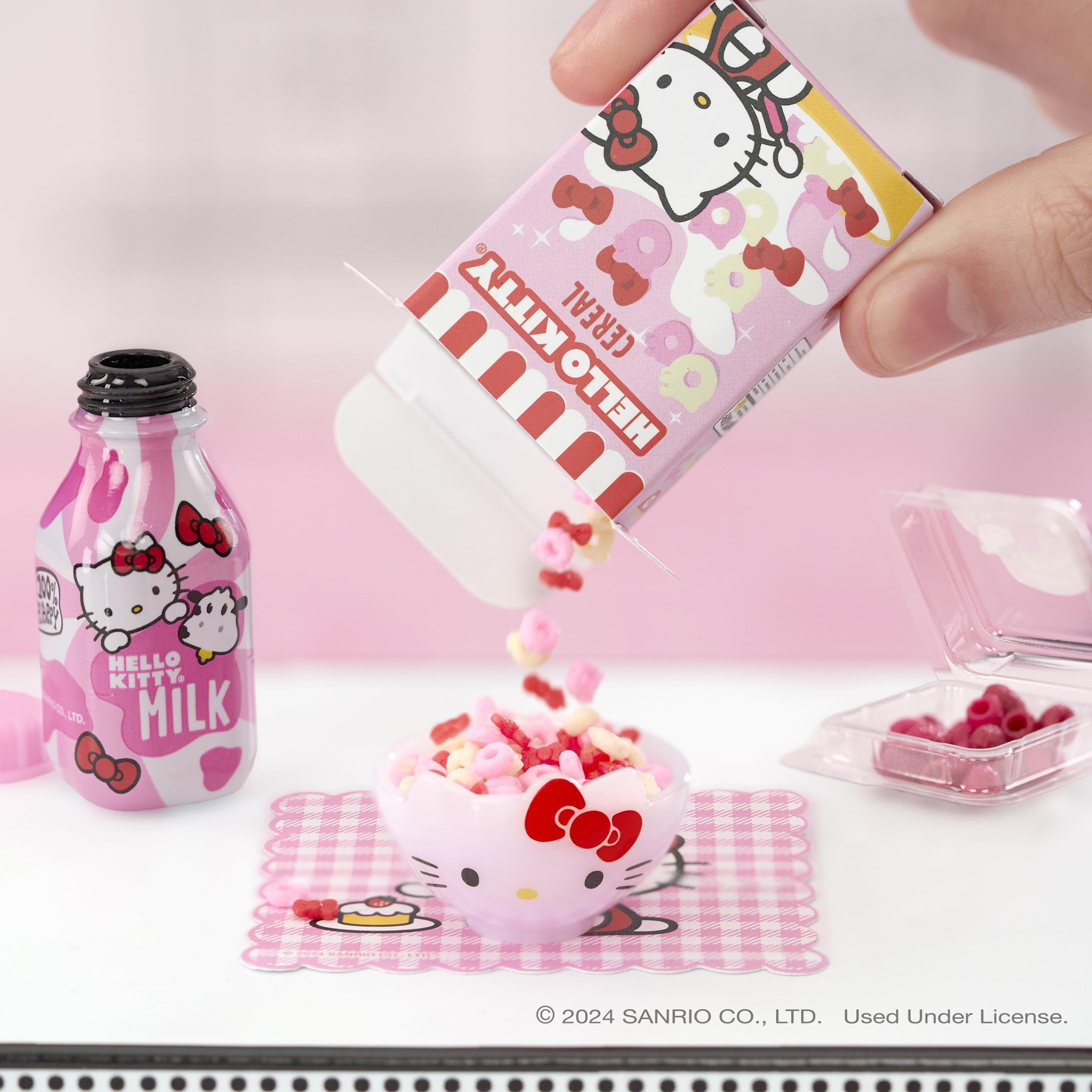MGAs Miniverse Make It Mini Food Hello Kitty Mini Collectibles, Sanrio, Novelty Toy, Ages 8+  (图3) MGAs Miniverse Make It Mini Food Hello Kitty Mini Collectibles, Sanrio, Novelty Toy, Ages 8+  (图3)