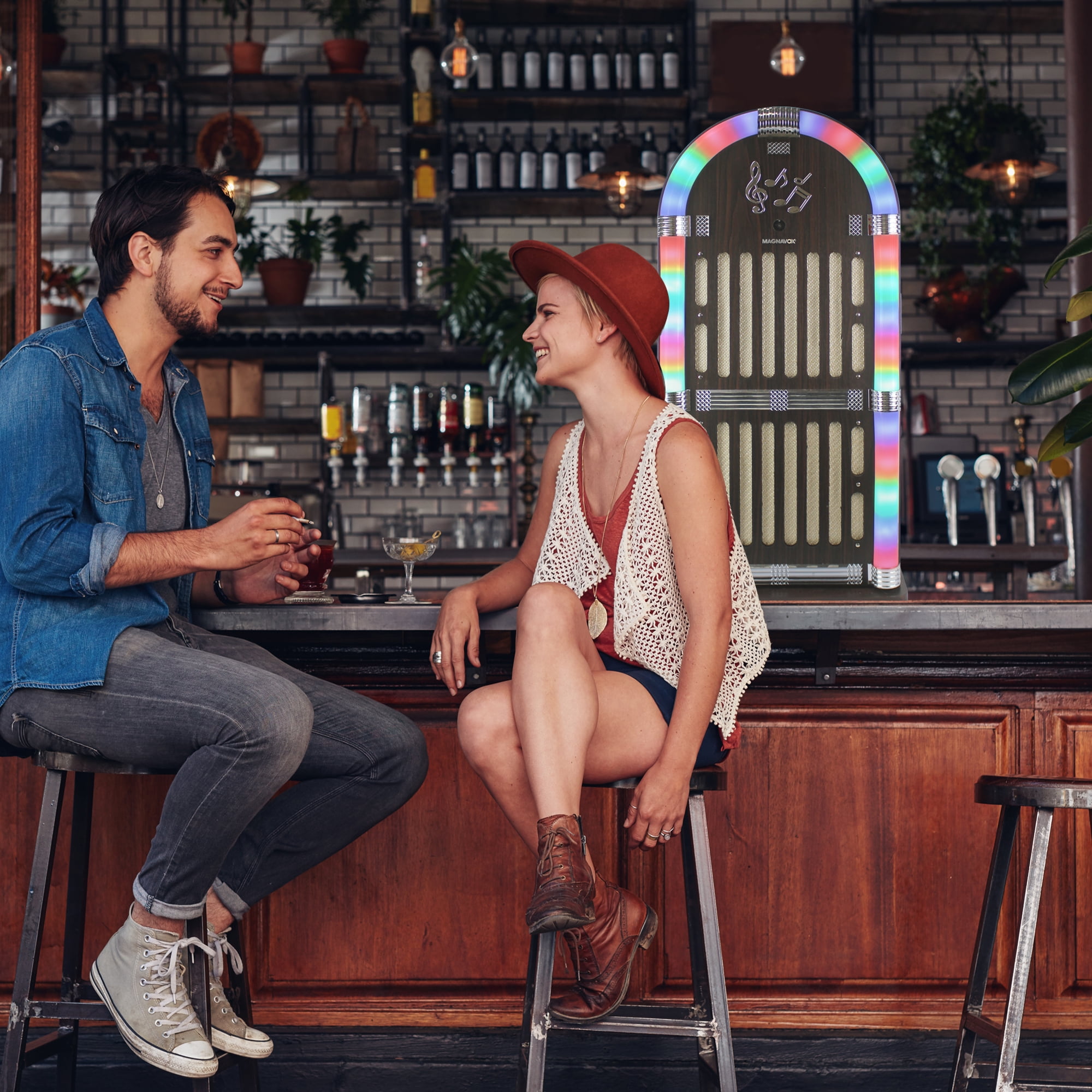 Magnavox Jukebox Speaker System with FM Radio, Nepal Ubuy