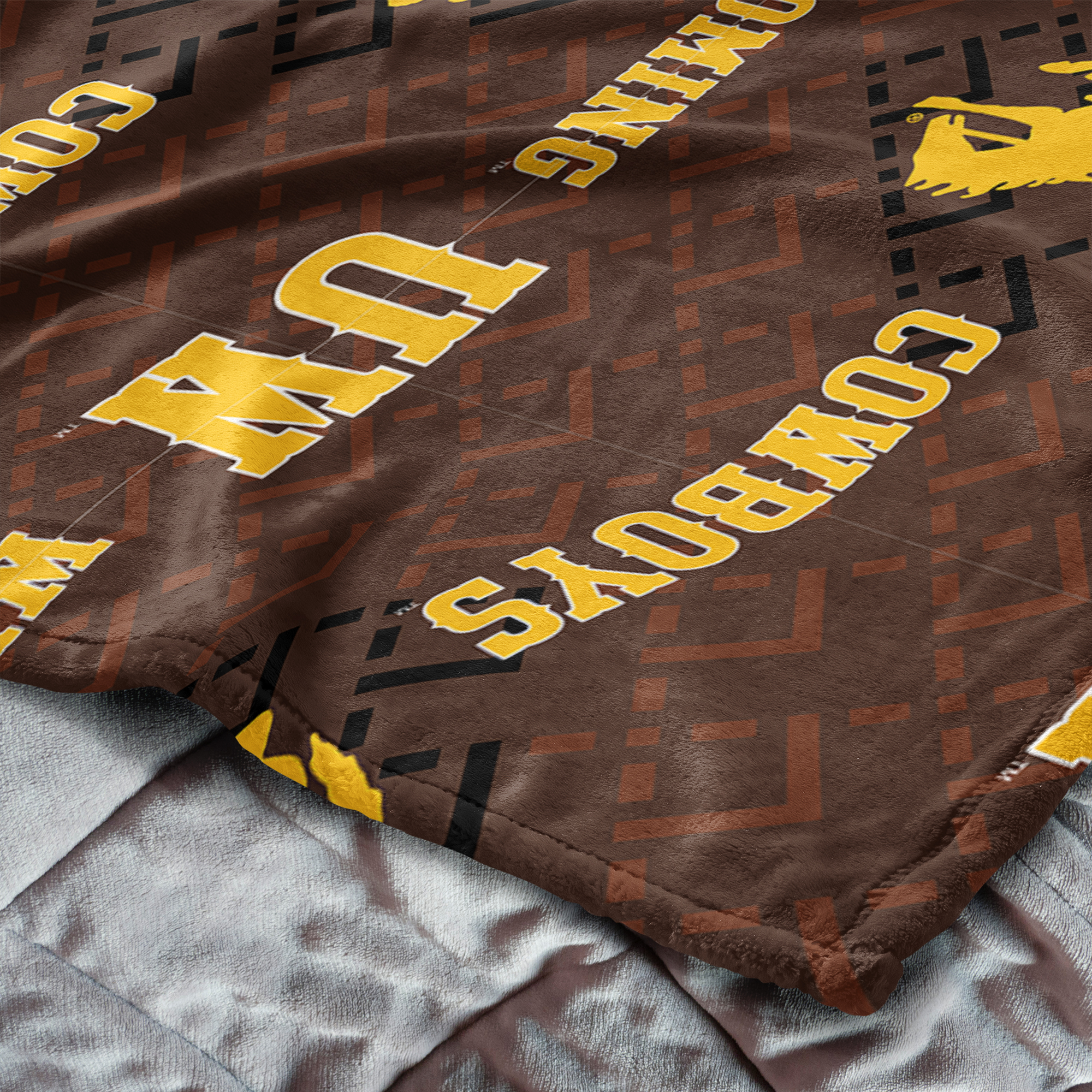 Wyoming NCAA Pendant Silk Touch Throw, 60x90 inches