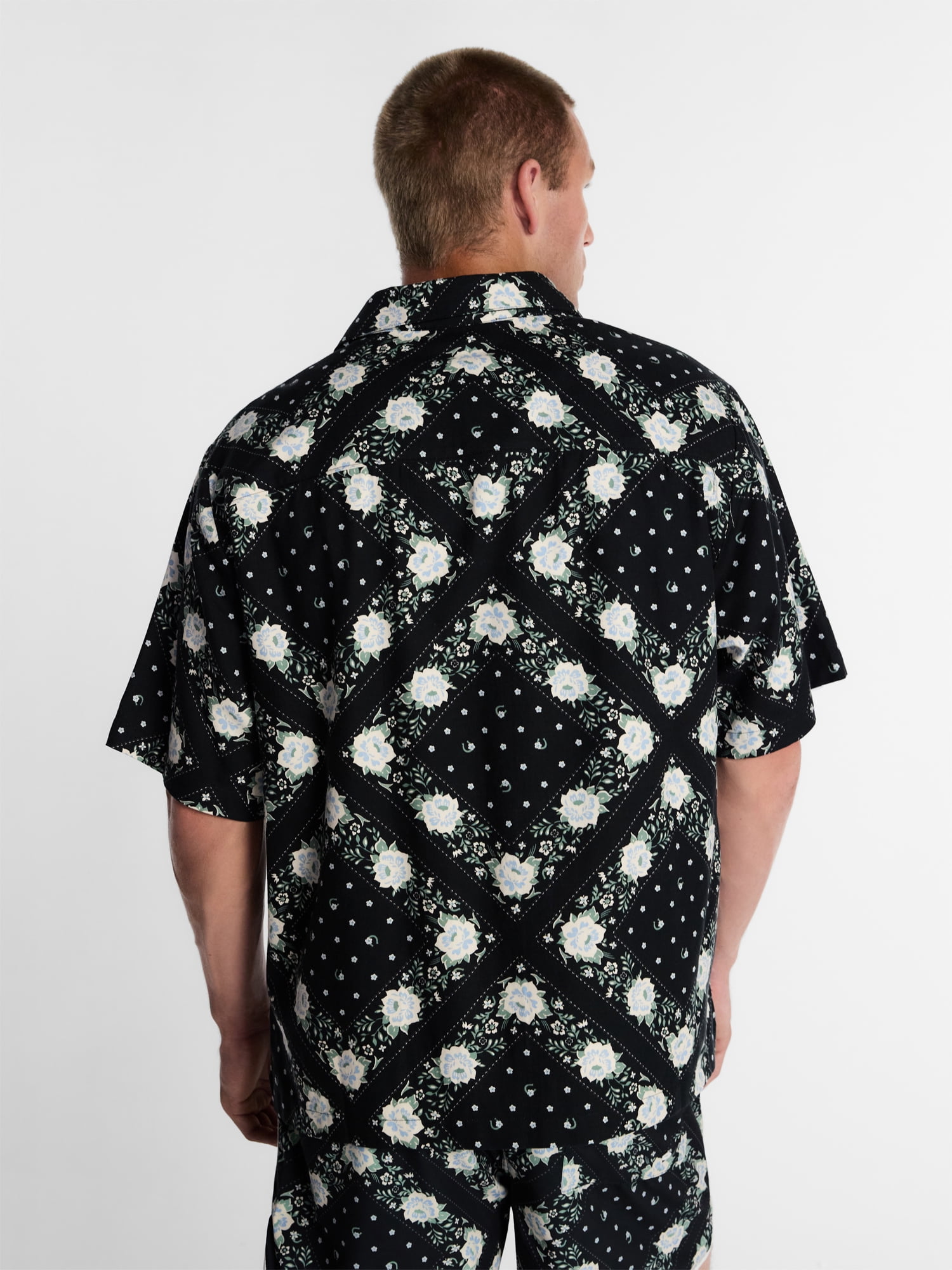 Kacey Lee Men's Button Up Woven Shirt with Short Sleeves, Sizes S-2XL