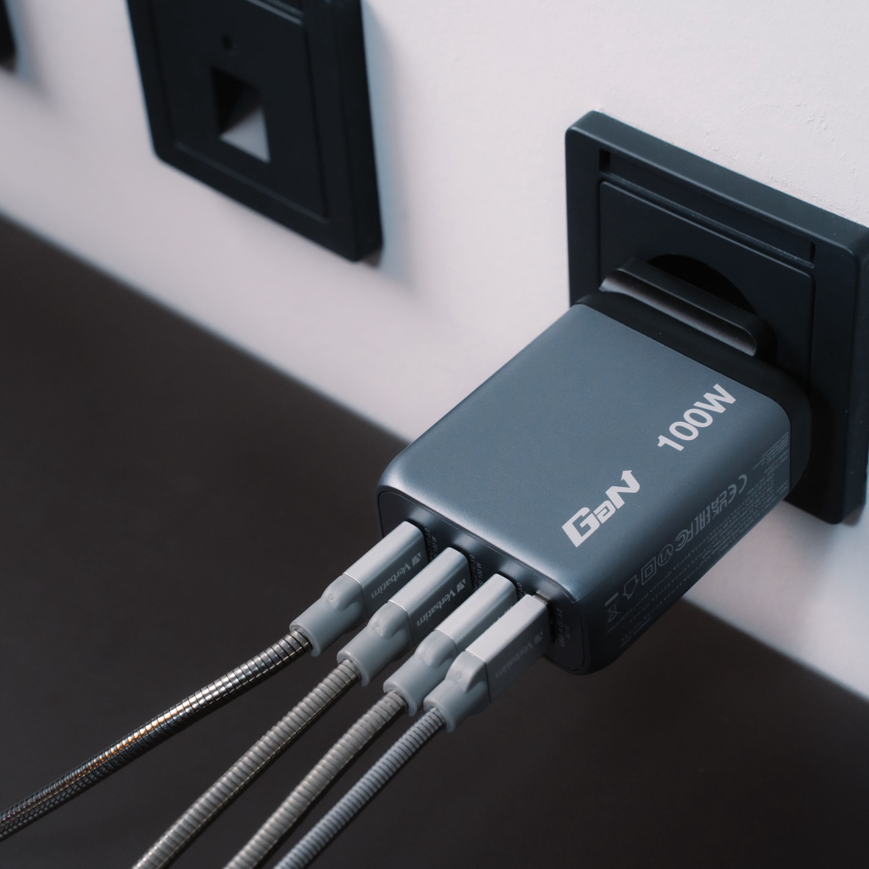 Verbatim 100W 4-Port GaN Wall Charger