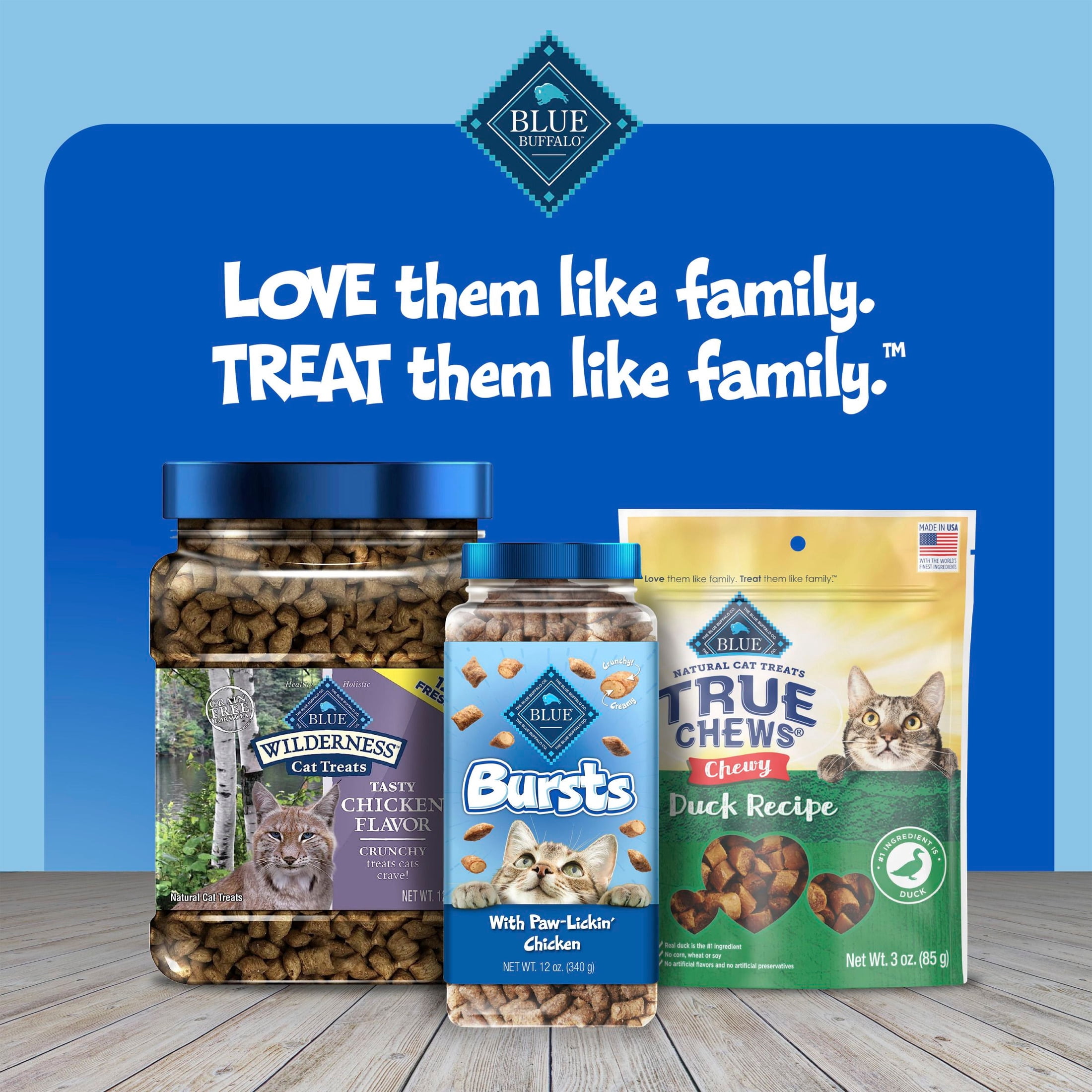 Blue Buffalo Bursts Crunchy & Creamy Cat Treats, Great for Training, Paw-Lickin' Chicken, 12-oz Tub