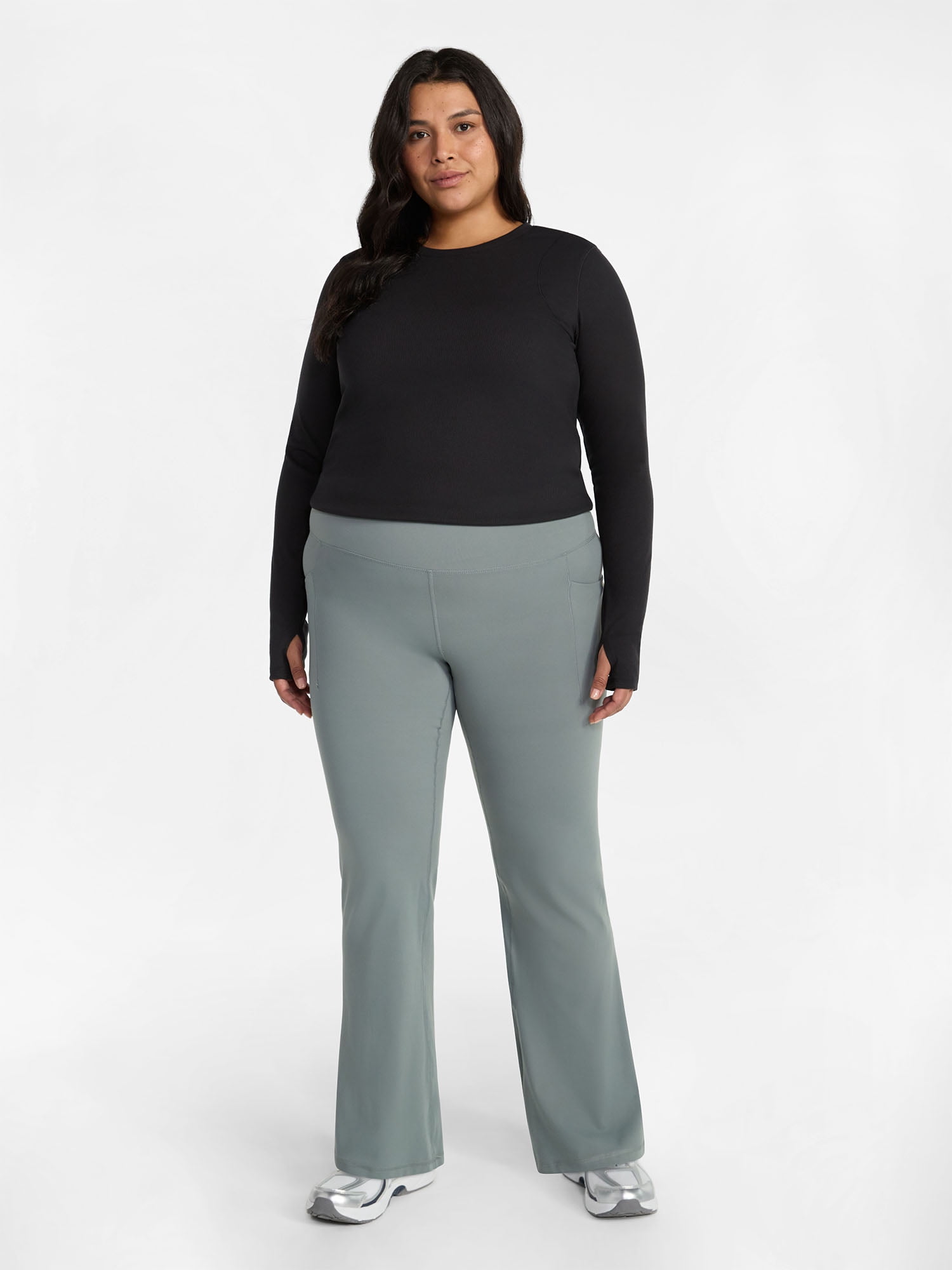 Avia Women's and Women's Plus SoftSculpt Flare Leggings with Pockets, Sizes XS-4X