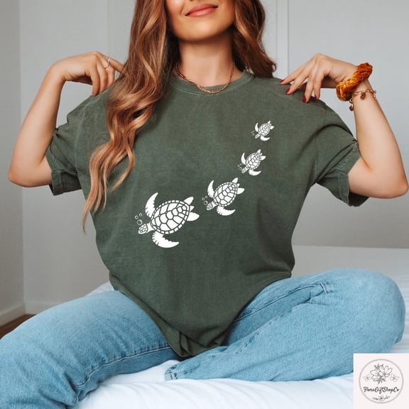 Shirt Sea Turtle Tshirt, Summer Shirt, For Women, Beach Turtle Tee, Summer Women T-Shirt, Sea World, Coastal Turtle Crewneck