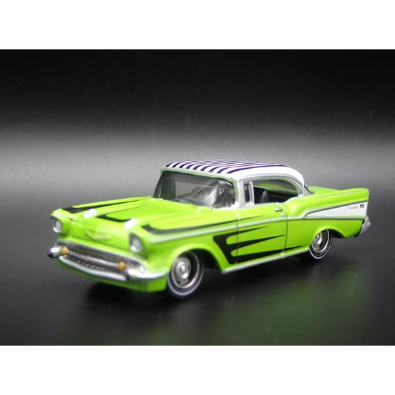Open Box 1957 57 CHEVY CHEVROLET BEL AIR 1:64 SCALE COLLECTIBLE DIORAMA DIECAST MODEL CAR
