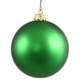 thumbnail image 1 of Vickerman Vickerman N592504DMV Boule Verte Mate 10 Pouces Ornement de Noël, 1 of 2