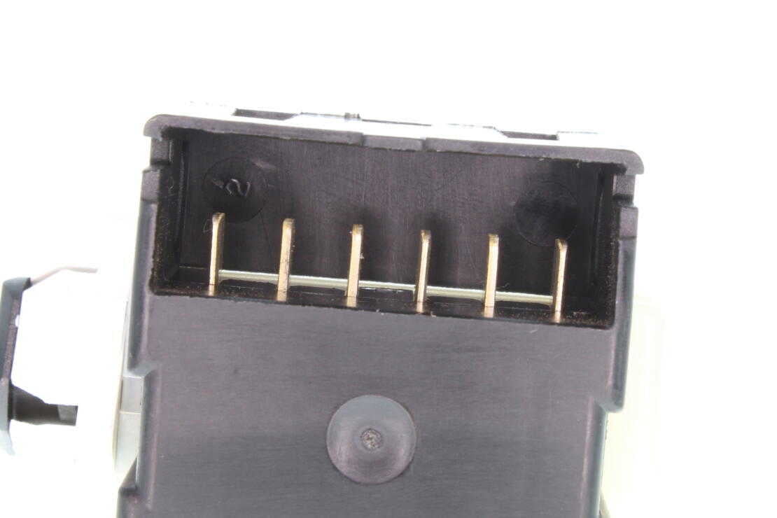VEMO V33-73-0002 Brake Light Switch