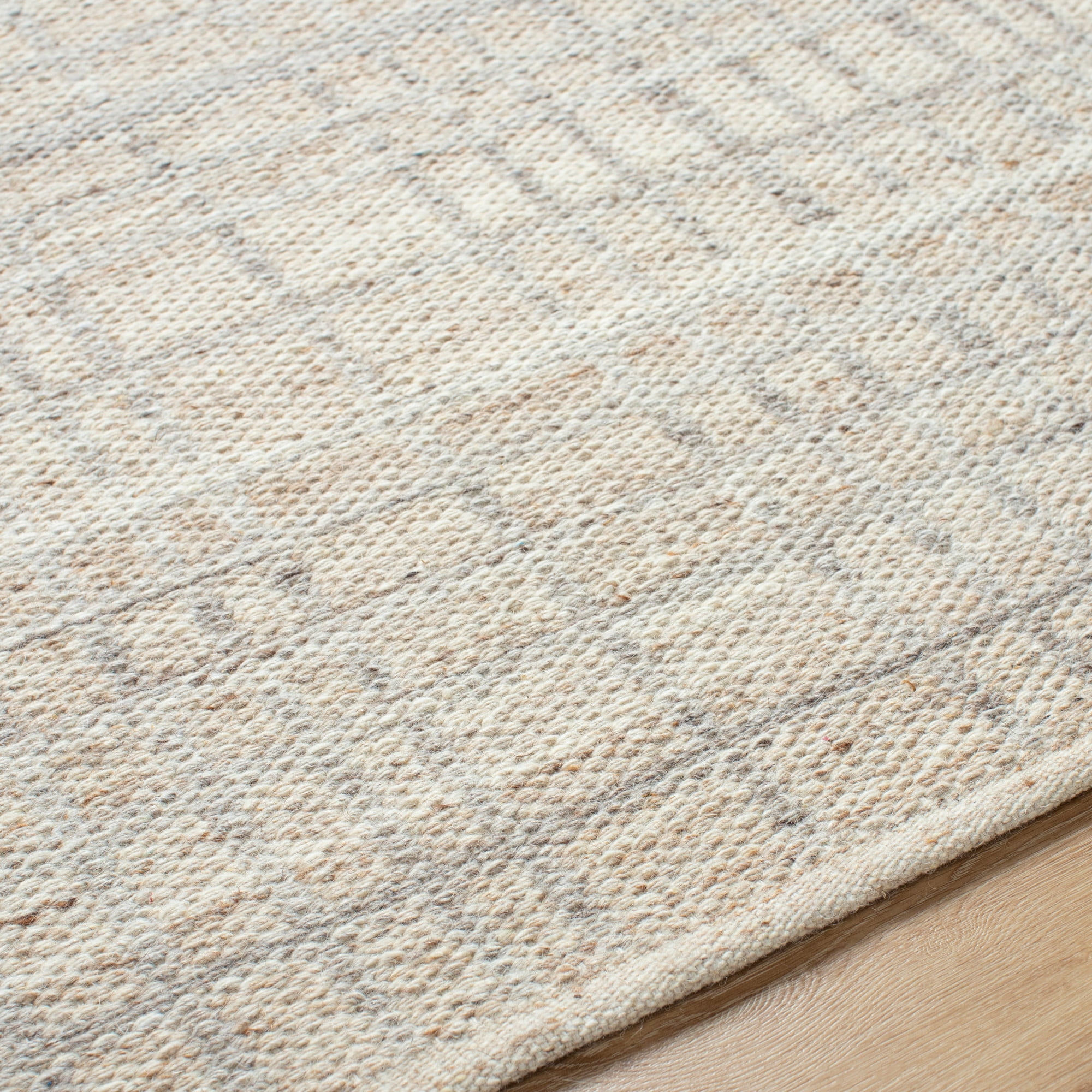 Artistic Wavers Mardin Area Rug, 2'6" x 8', Tan