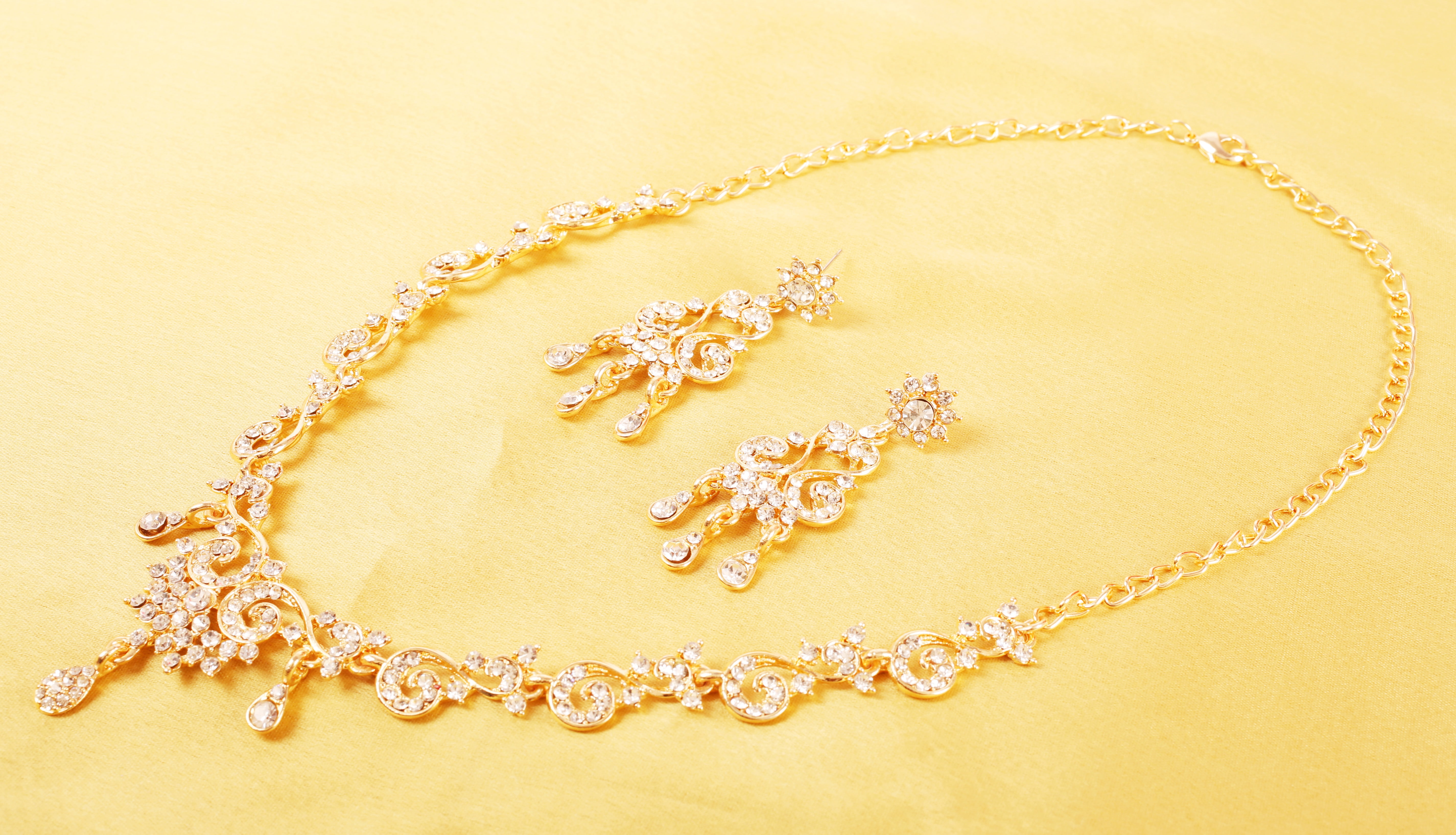 Sunsoul By Touchstone Indian Handcrafted White Rhinestone old Tone Jewelry Necklace Set For Women.