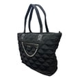 thumbnail image 3 of Bolsa Tote XL Tonya de nylón acolchado Steve Madden, 3 of 5