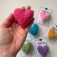 thumbnail image 4 of Kearding Adorno de decoración pequeña, opción de regalo para amantes del abrazo de bolsillo con corazón de ganchillo, abrazo de bolsillo en Kits de decoración para fiestas rojo, 4 of 6