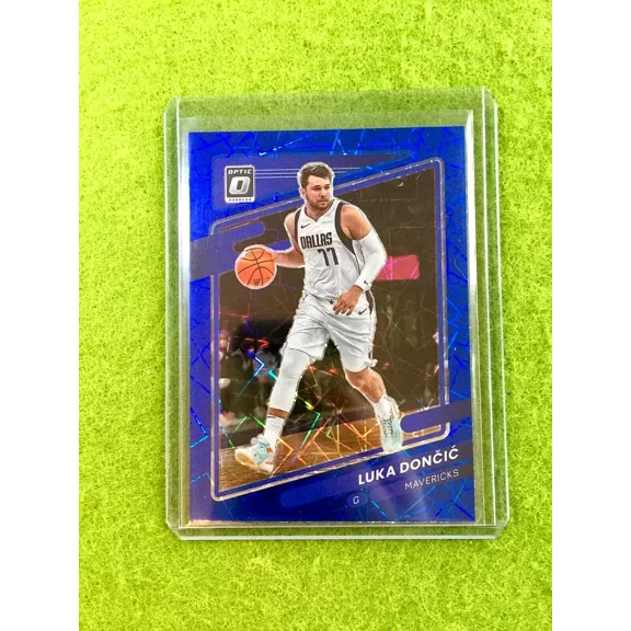 Luka Doncic BLUE VELOCITY LAZER PRIZM CARD 2021-22 Donruss Optic LUKA DONCIC SP