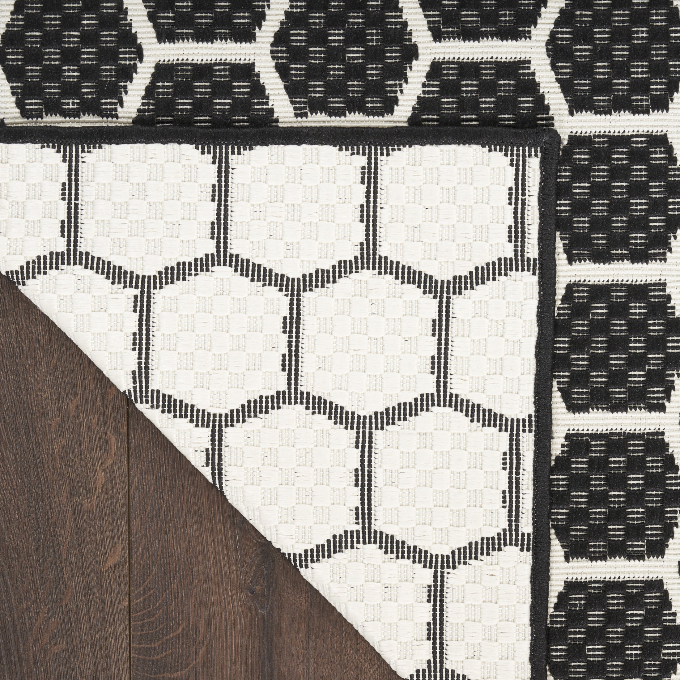 Nourison Reversible Indoor Outdoor Geometric Black 6' x 9'Area Rug (6x9)