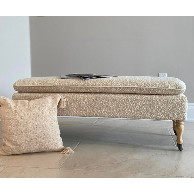 SEAT4U Boucle White Fabric Upholstered Pillowtop 48" Rovigo Ottoman Bench