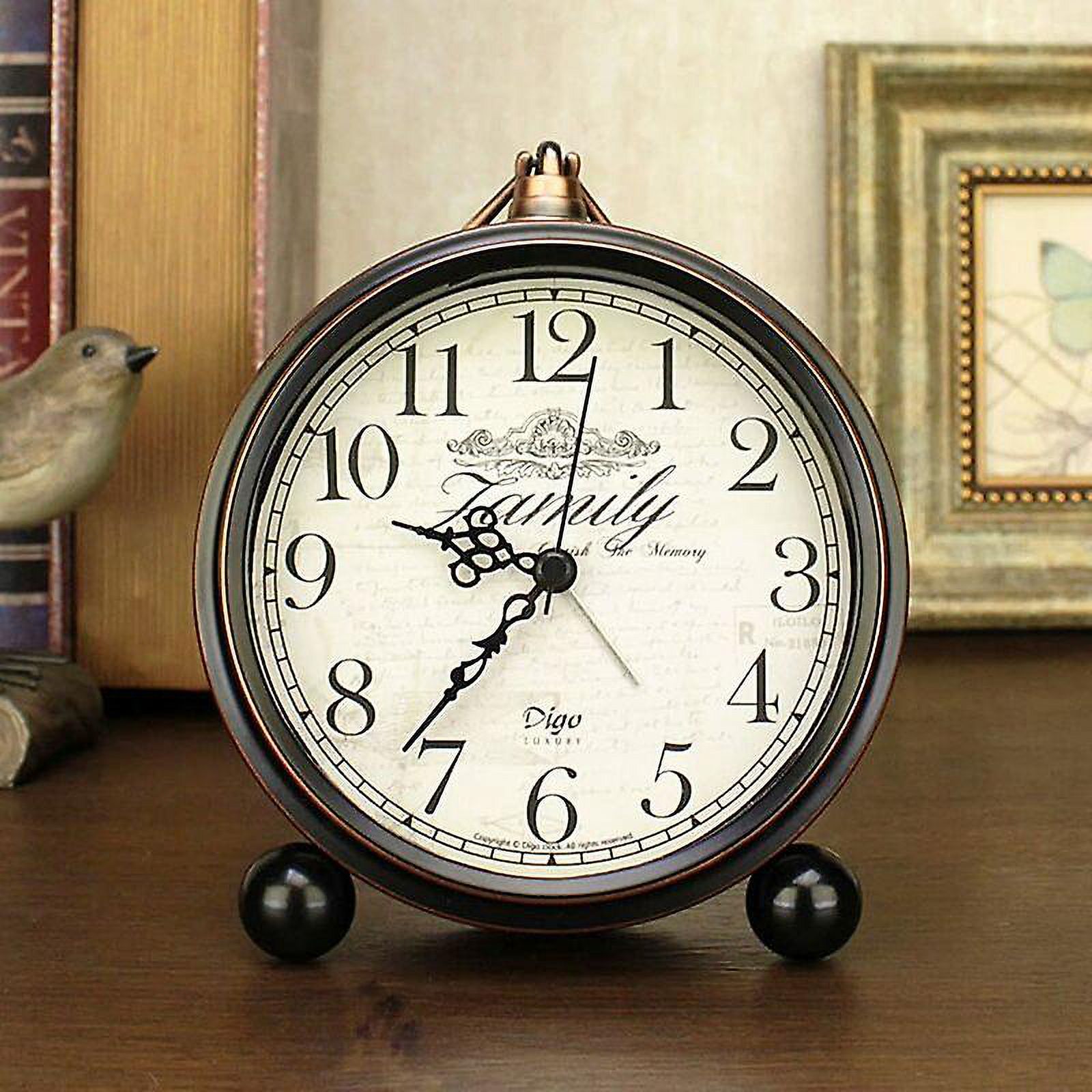 Réveil analogique mignon de 7,6 cm, petite horloge de table rétro à