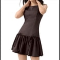 thumbnail image 1 of Vestido Mini Plisado Sin Mangas para Mujer, Corte A, Color Liso, Cuello Redondo, Cintura Ceñida, Lazo y Cremallera en la Espalda Marrón M, 1 of 9