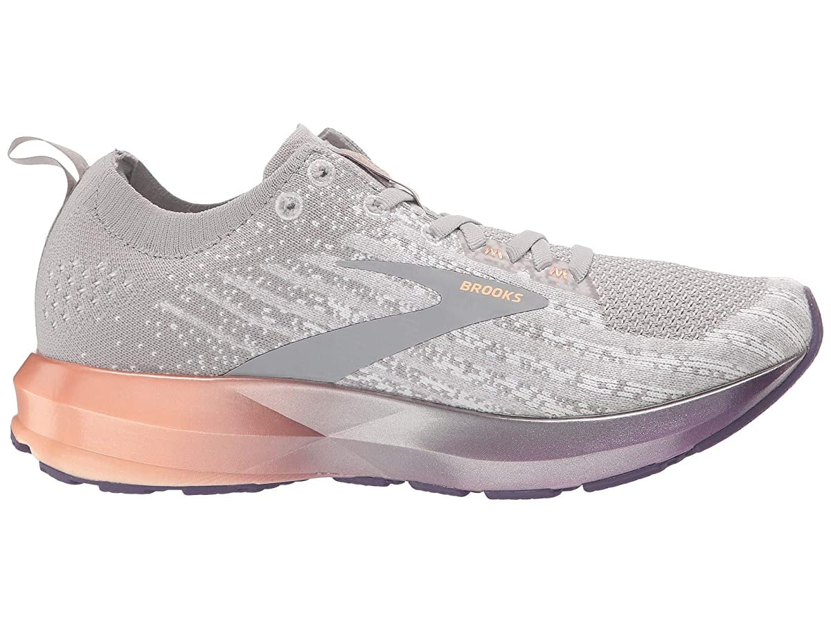 women's levitate 3 running shoe